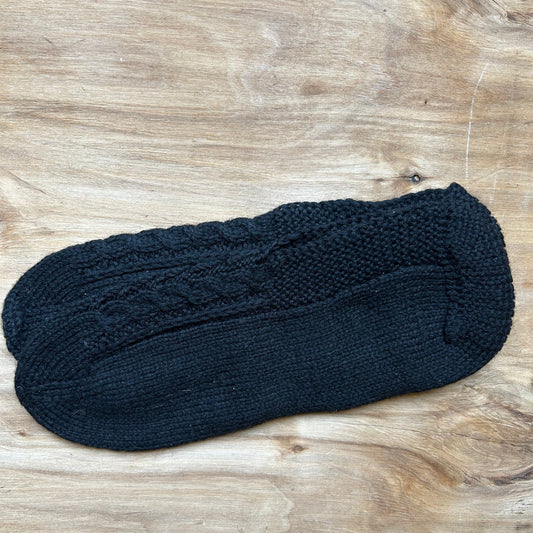 Adītas vilnas čībiņas 45.-47.izm.melnā krāsā (DAKU 36)