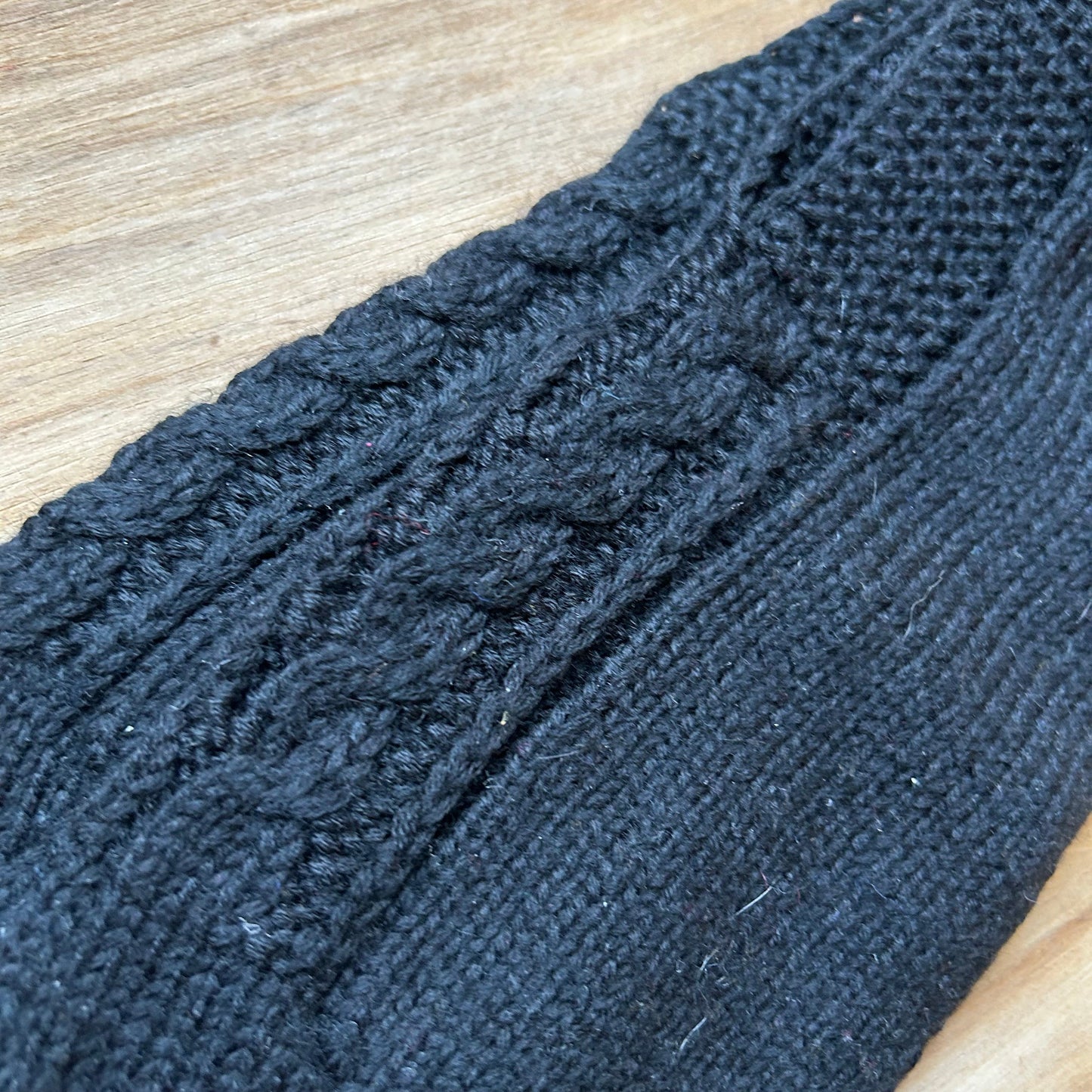 Adītas vilnas čībiņas 45.-47.izm.melnā krāsā (DAKU 36)