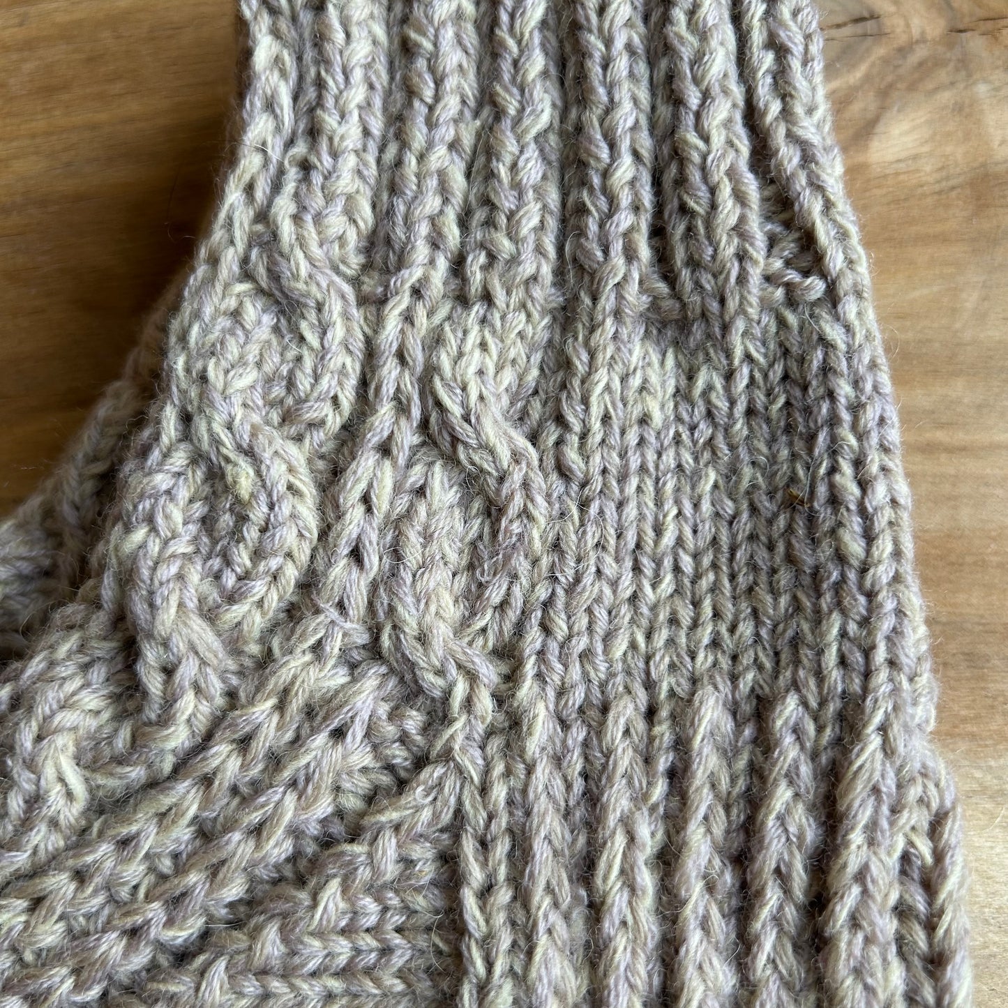 Pelēki brūnas siltās zeķes 39,5.-41,5. izm. (LARE 41)