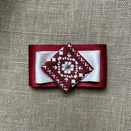 Latviska piespraude (AIPU 123)