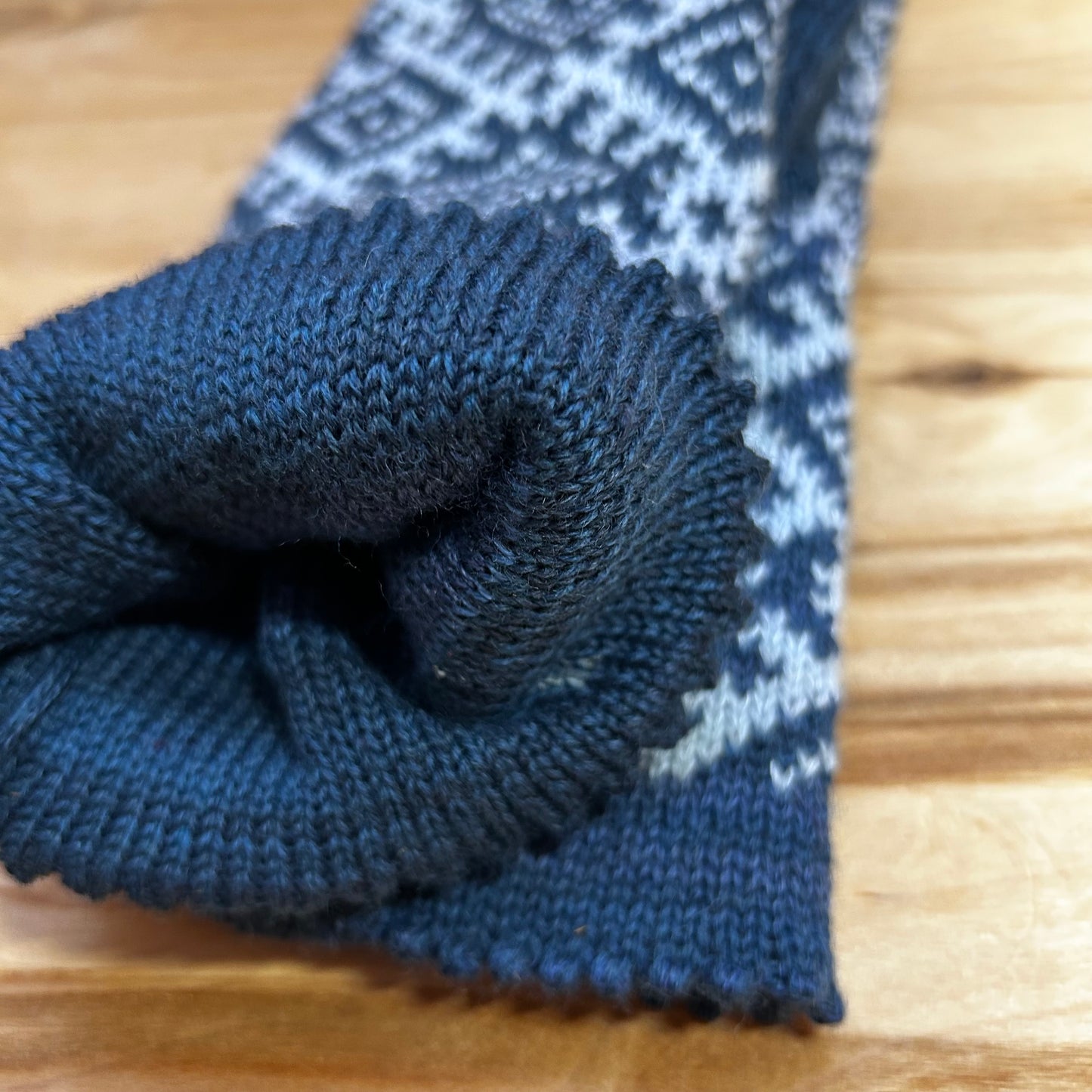 Adīti dubultie dūraiņi zili pelēkā krāsā ar ziliem rakstiem (ZIBO 5)