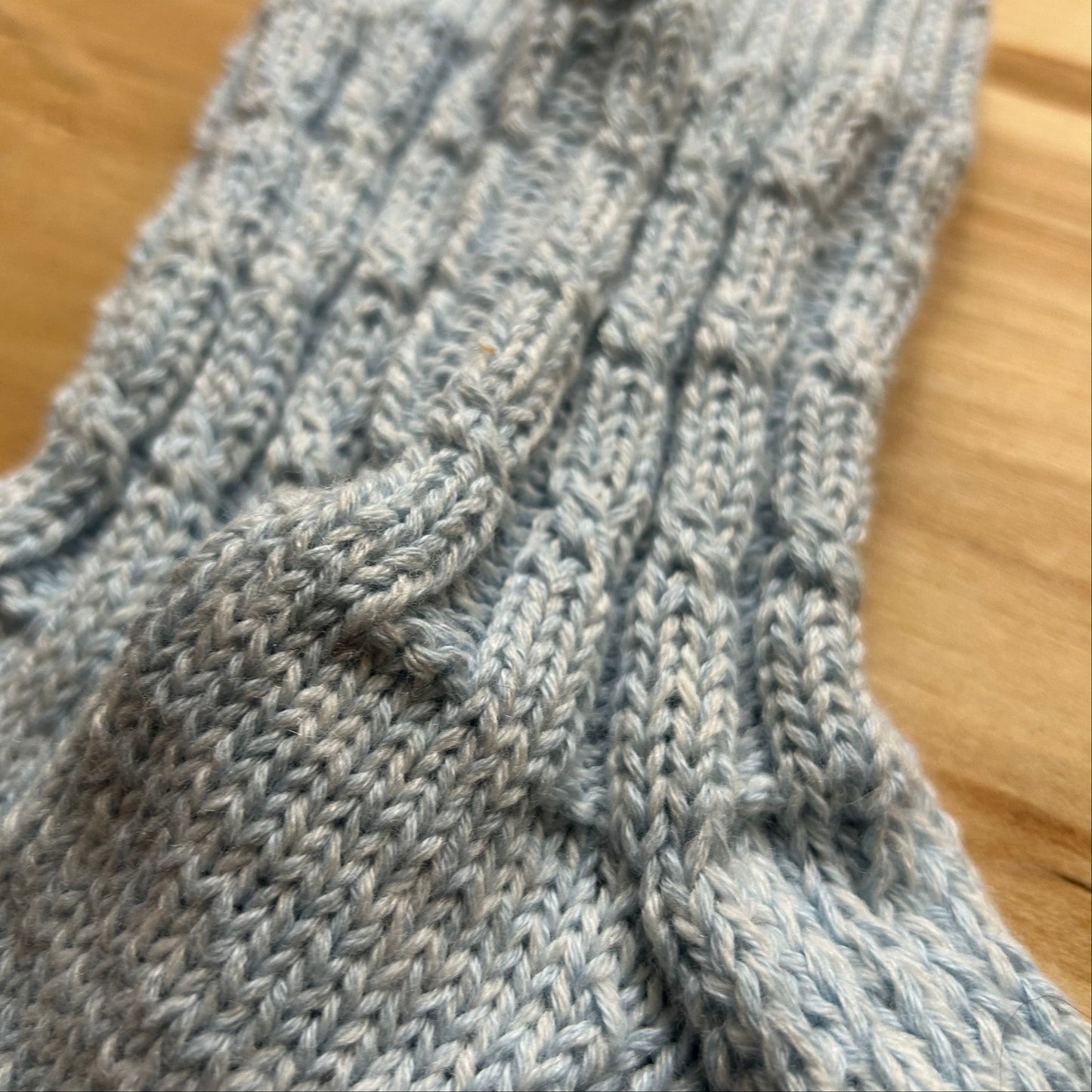 Gaiši zilas melanža dzijas vilnas zeķes ar rakstainu valnīti 37.-39.izm. (VEPA 127)