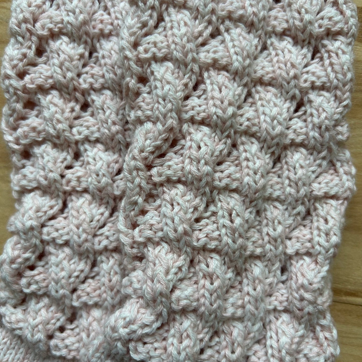 Maigi rozā garas adītas melanža dzijas vilnas zeķes ar rakstainu valnīti 38.-40.izm. (VEPA 134)