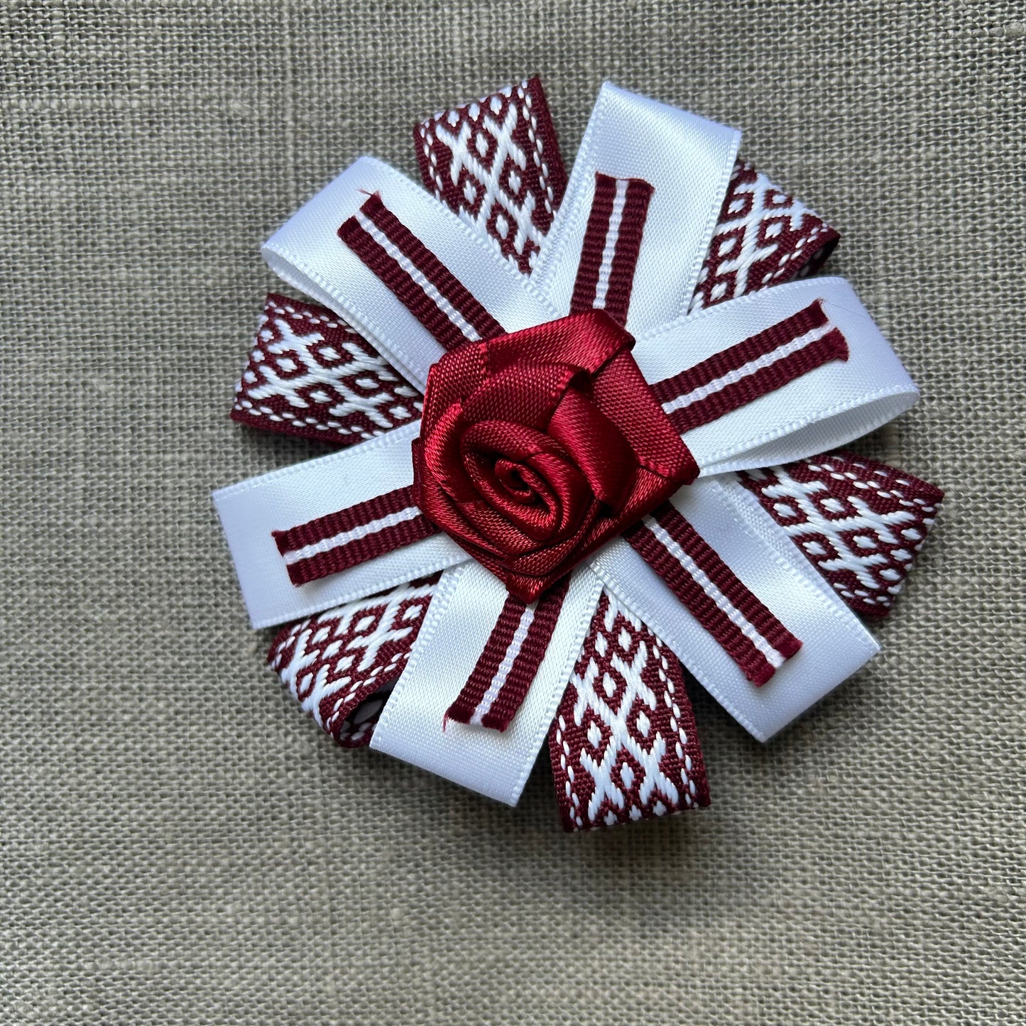 Latviska piespraude (ALMA 193)