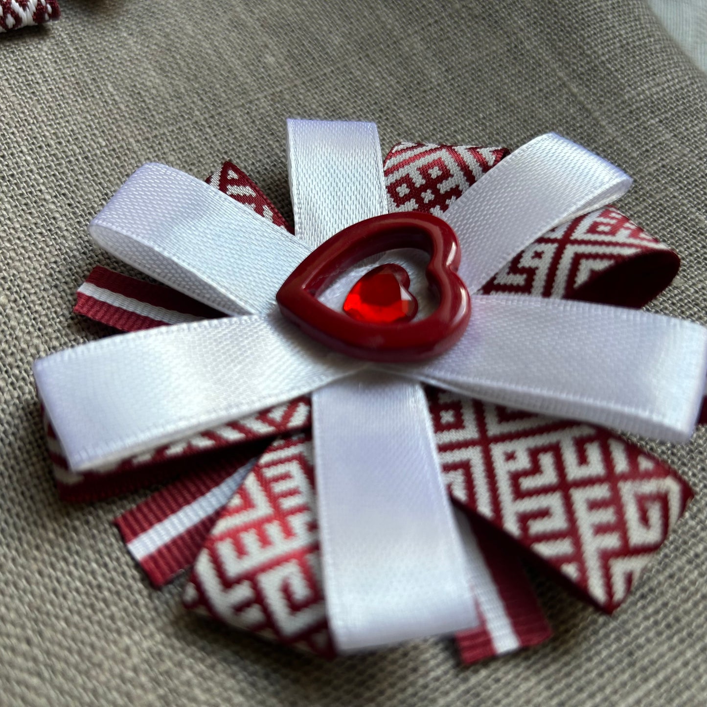 Latviska piespraude (ALMA 192)