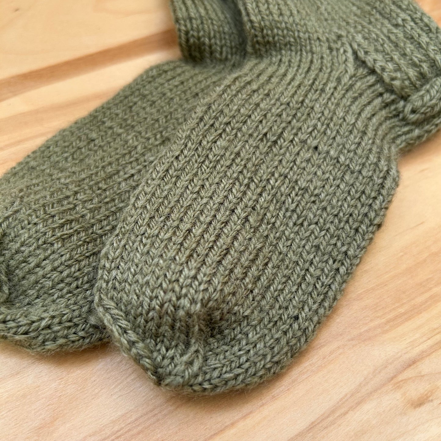 Haki zaļas adītas siltās zeķītes 25.-27.izm. (SITĒ 55)