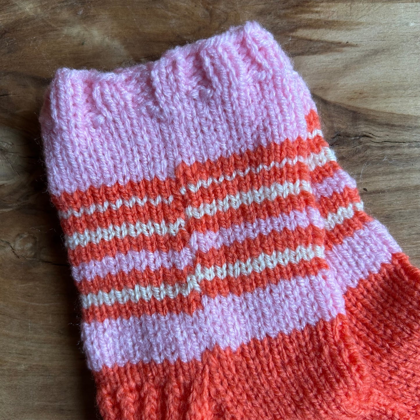 Vilnas zeķes bērniem 28.-30.izm. oranžā un rozā krāsā (VEZI 58)