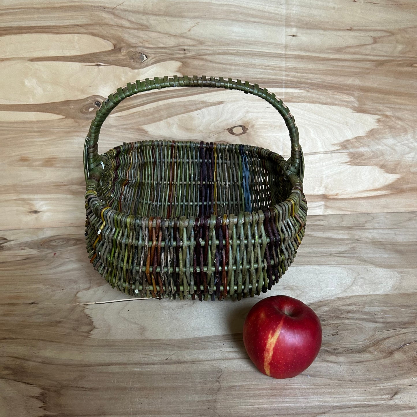 Nemizotu klūgu grozs vidēja izmēra  kvadrāta formas (SALA 195)