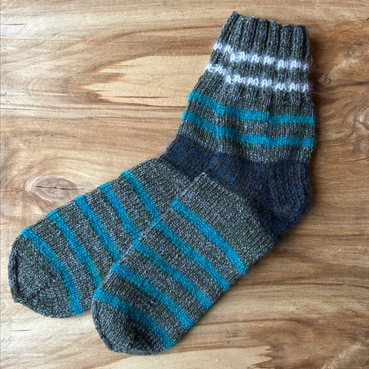 Siltās zeķes pelēkas ar zilām un baltām strīpām vīriešiem  39.-41.izm. (VEZI 39)