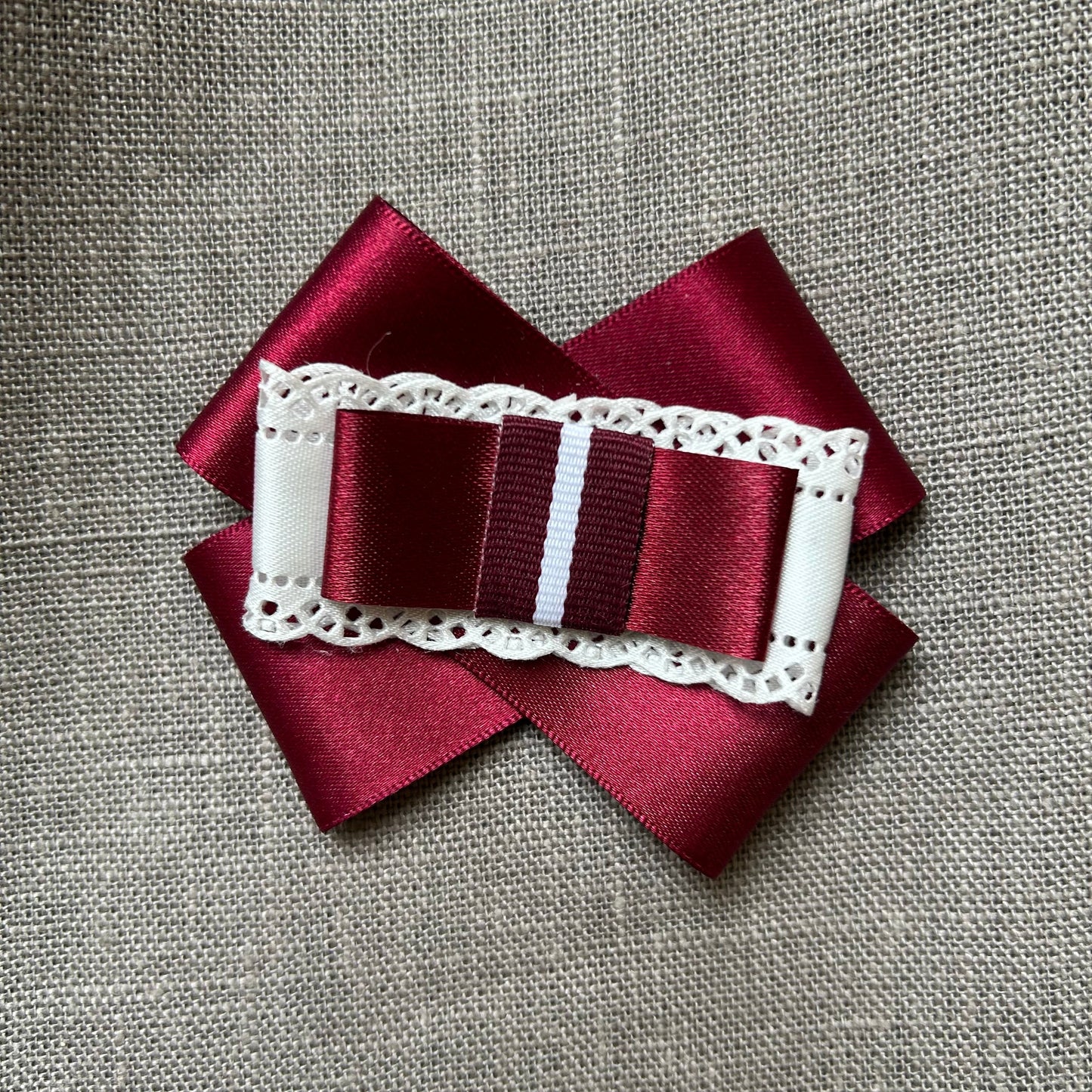 Latviska piespraude (AIPU 117)