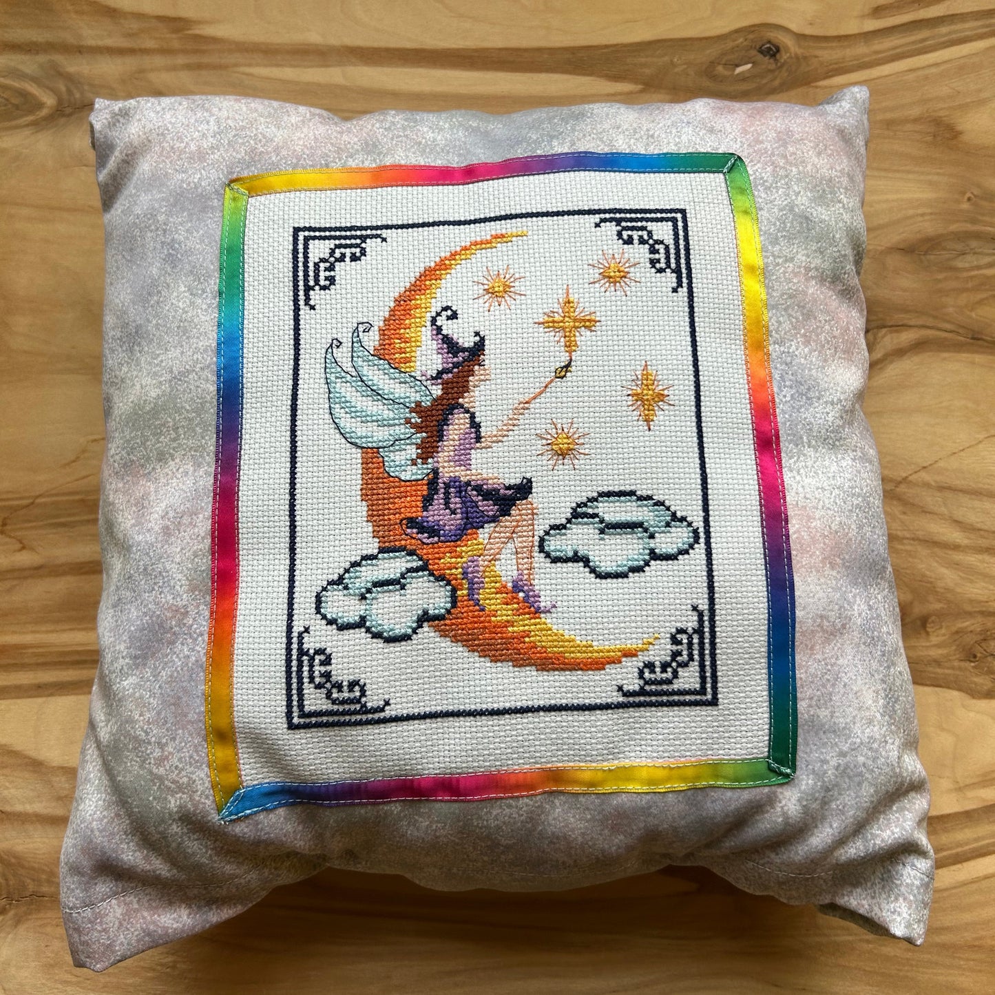 Miega spilvens "Feja uz mēness" (RECE 61)