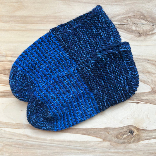 Adītas čības tumši zilā krāsā 37.-39.izm. (INPO 117)