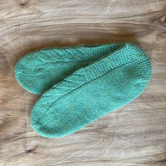 Adītas vilnas čībiņas 40.-42.izm. zaļganā krāsā (DAKU 7) - www.tiptip.lv 