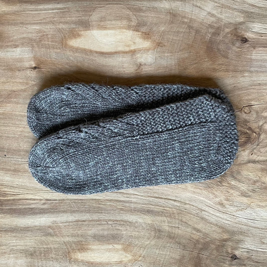 Adītas vilnas čībiņas 41.-43.izm. brūngani pelēcīgā krāsā (DAKU 21) - www.tiptip.lv 