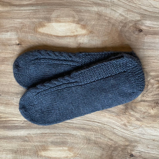 Adītas vilnas čībiņas 46.-48.izm. tumši pelēkā krāsā (DAKU 16) - www.tiptip.lv 