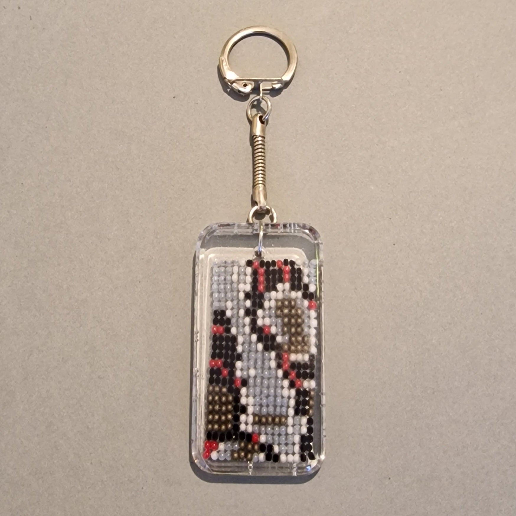 Atslēgu piekariņš "čūskas ādas raksts" (SPKA 61) - www.tiptip.lv 