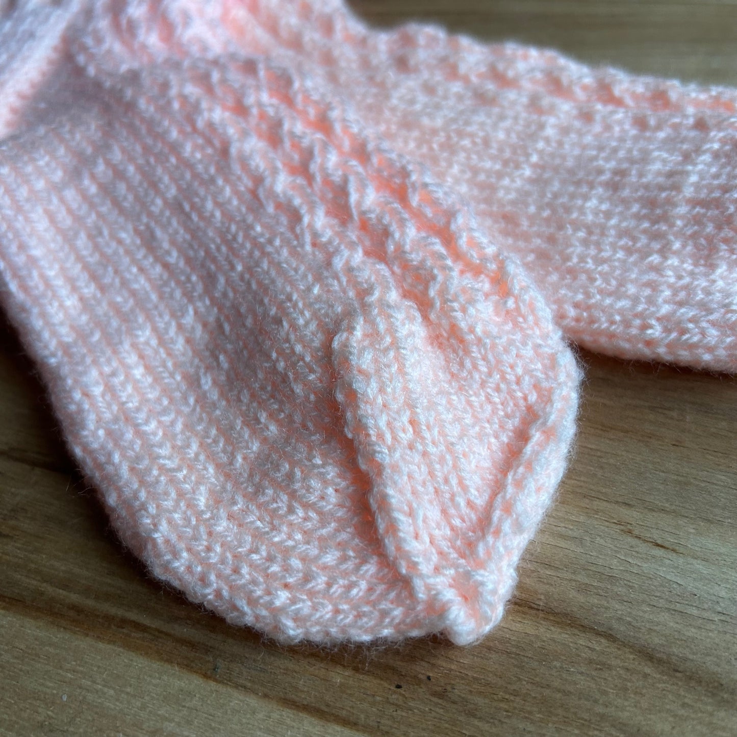 Vilnas zeķes bērniem 34.-36.izm. laškrāsas ar rozā valnīti (VEZI 66)