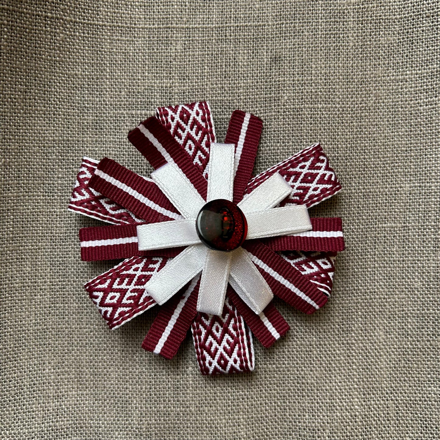 Latviska piespraude (ALMA 190)