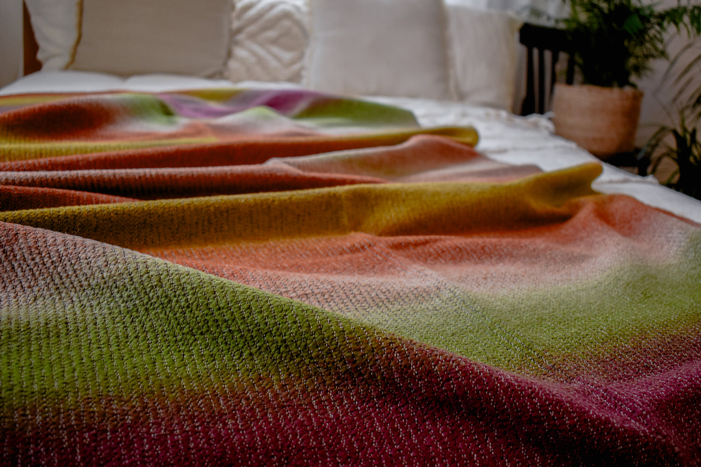 Hand-woven wool blanket / plaid in autumn colors (BATE 10)