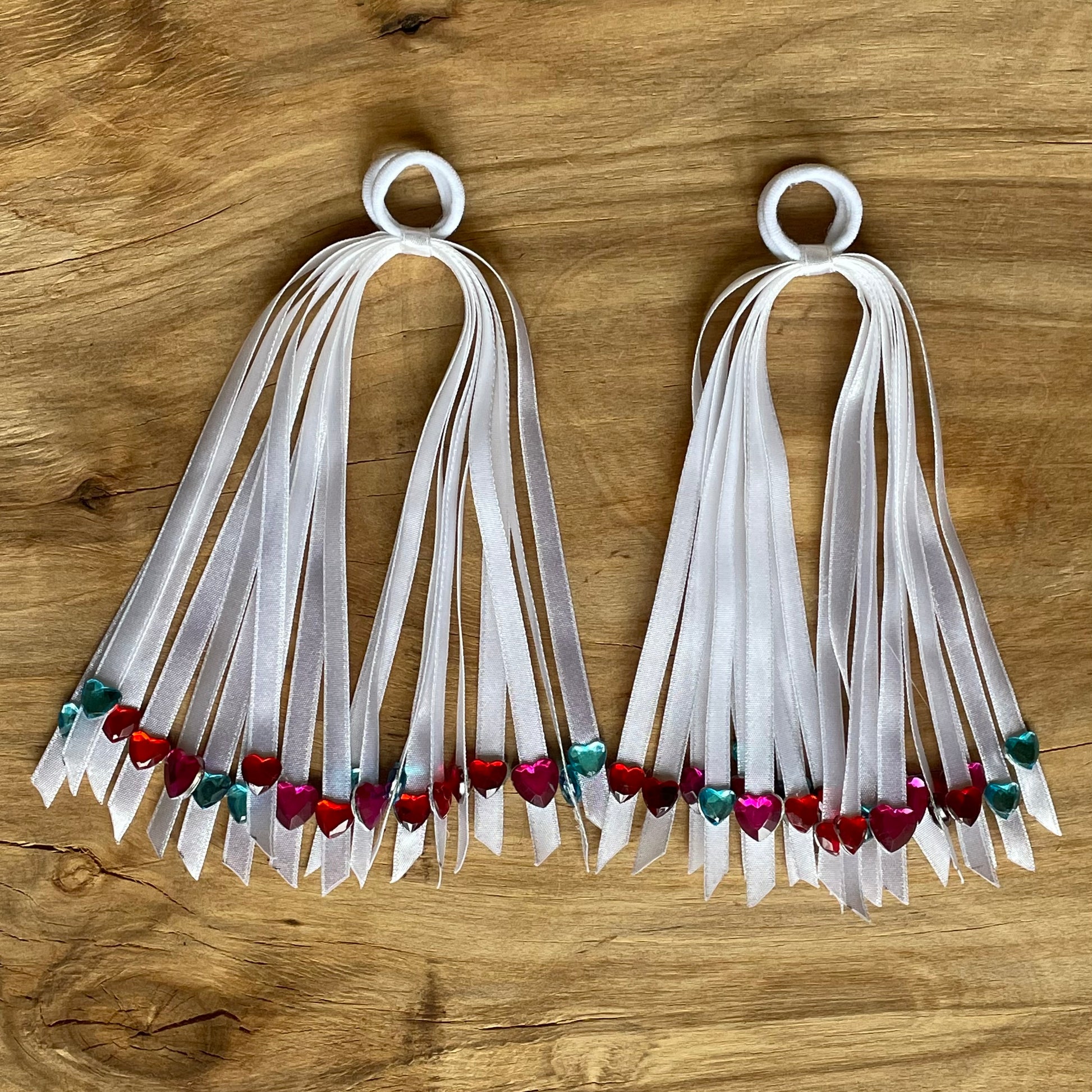 Balta lentīšu matu gumija (IRFI 57) - www.tiptip.lv 