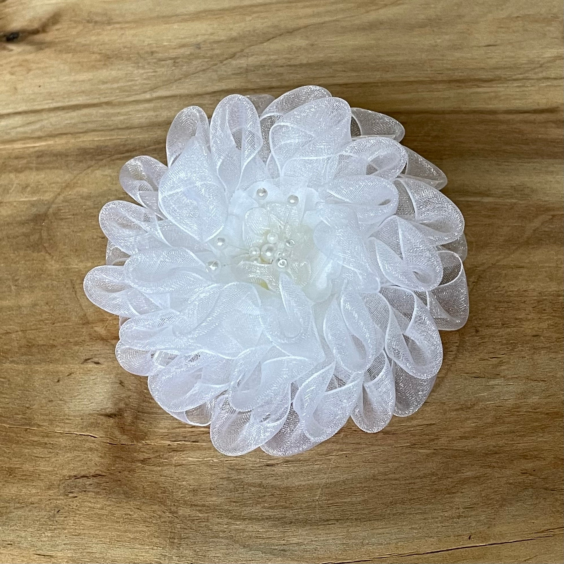 Balta matu gumija zieda formā (IRFI 33) - www.tiptip.lv 