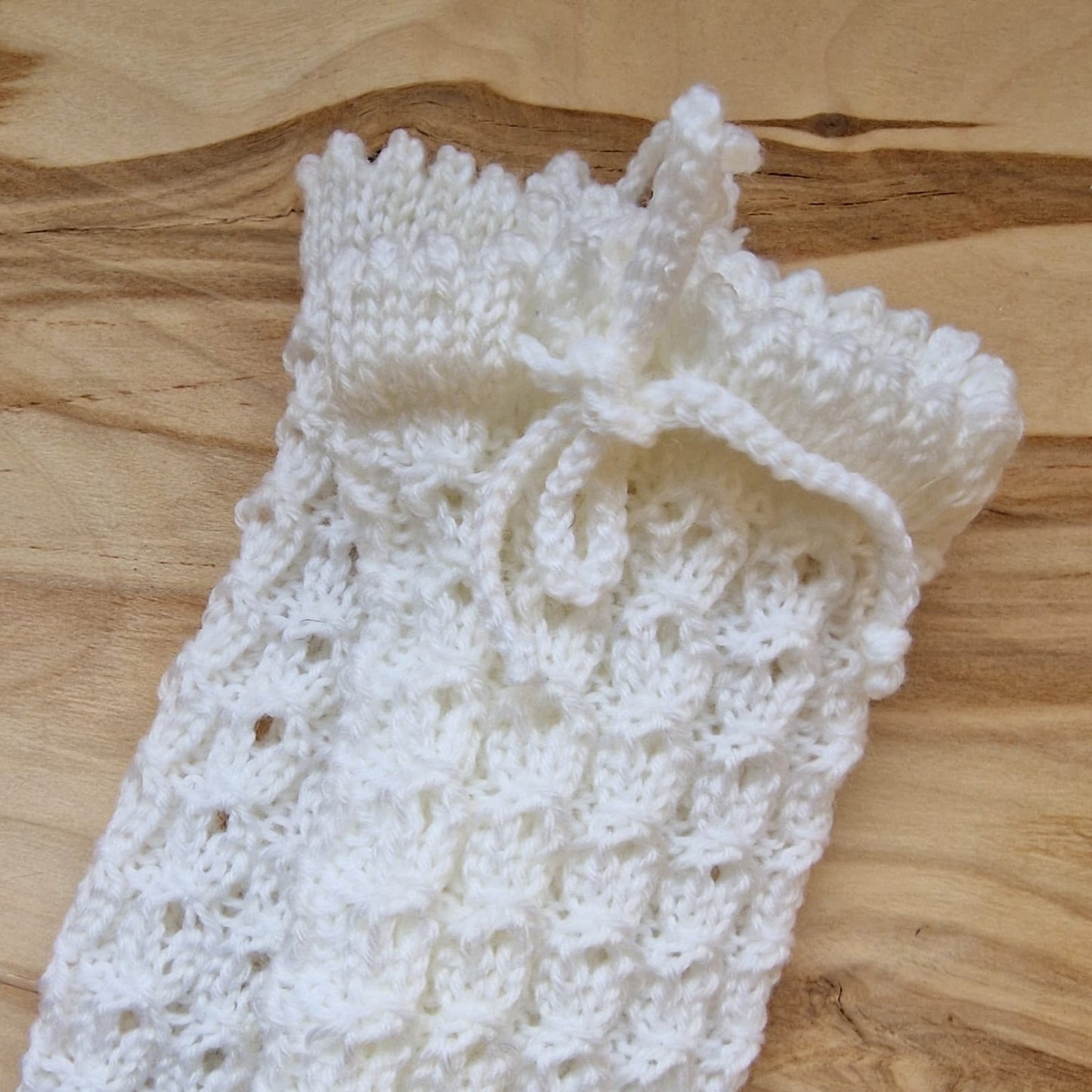 Baltas pusgarās deju zeķes bērniem 25.-27.izm. (INPO 88) - www.tiptip.lv 