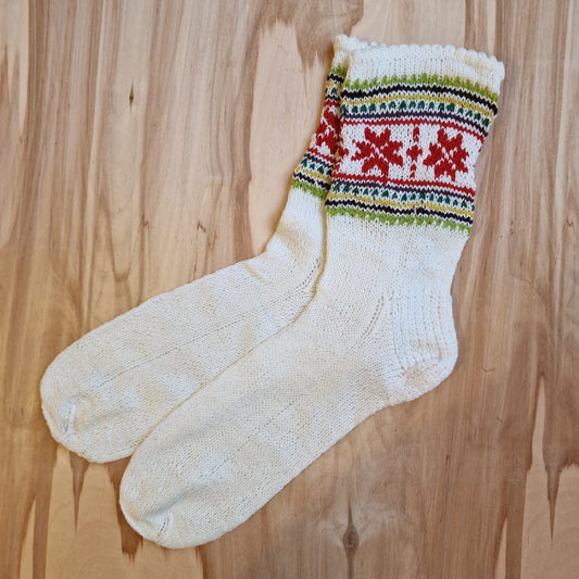 Baltas tautiskās zeķes 44.-46.izm. (SITĒ 26) - www.tiptip.lv 