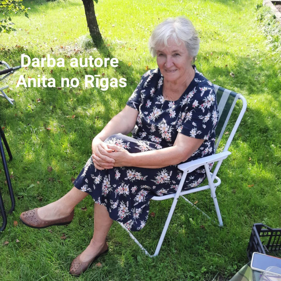 Balti merīnvilnas mauči/pulsa sildītāji ar maigi zaļām pērlīšu akas zīmēm (ANLA 22) - www.tiptip.lv 