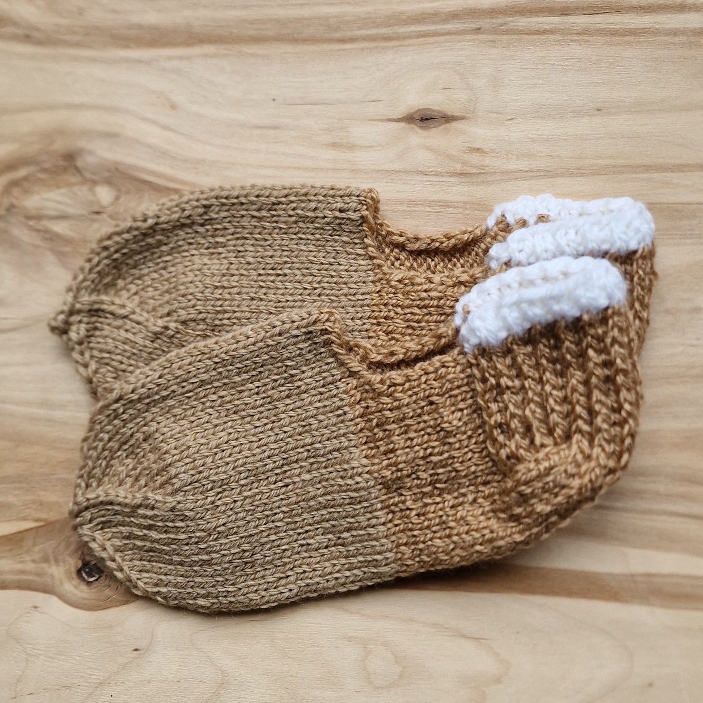 Brūnas adītas čības 35.-37.izm. (VEZI 29) - www.tiptip.lv 