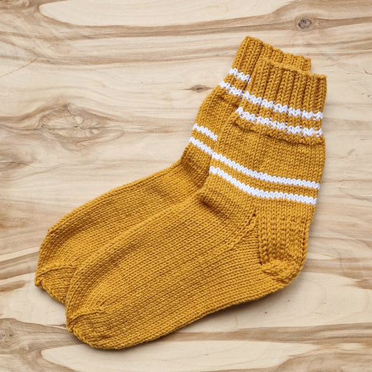 Brūnas vilnas zeķes 39.-41.izm. (VEZI 21) - www.tiptip.lv 