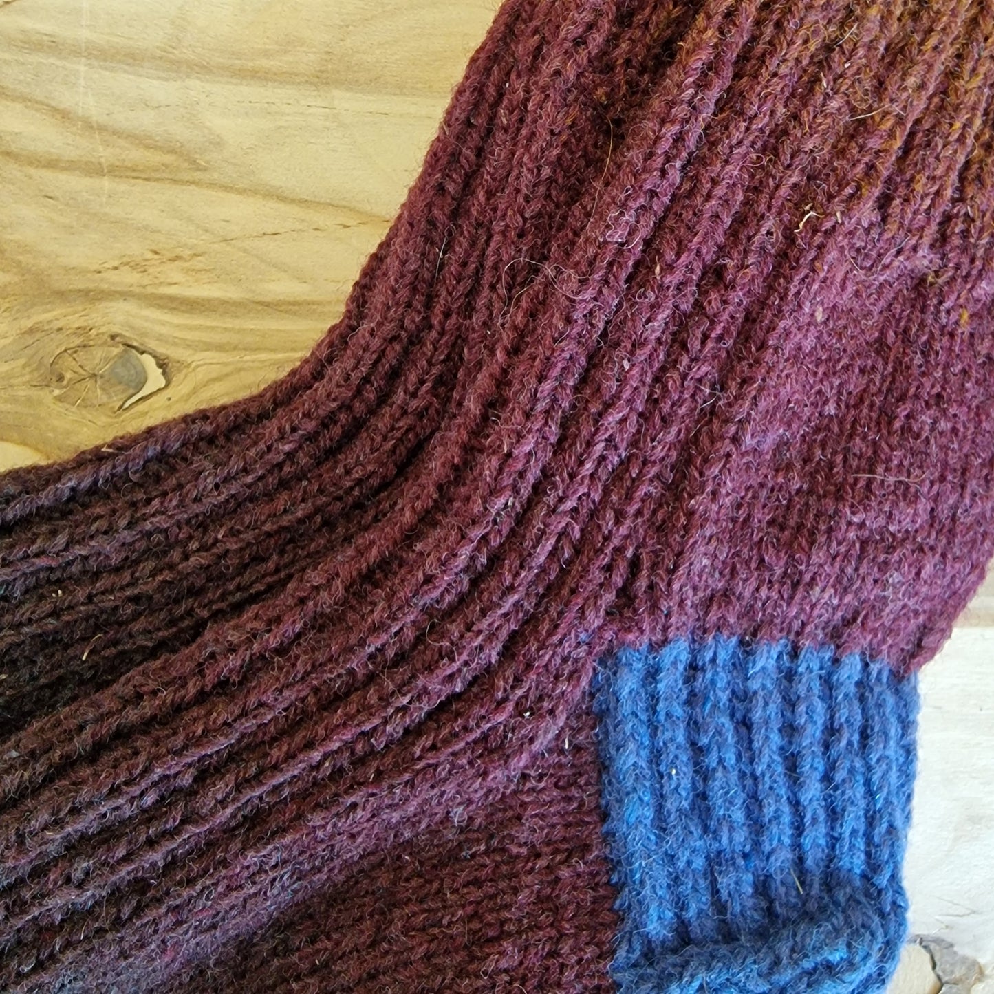 Brūni violetas vilnas zeķes 44.-46.izm. (IVZA 33) - www.tiptip.lv 