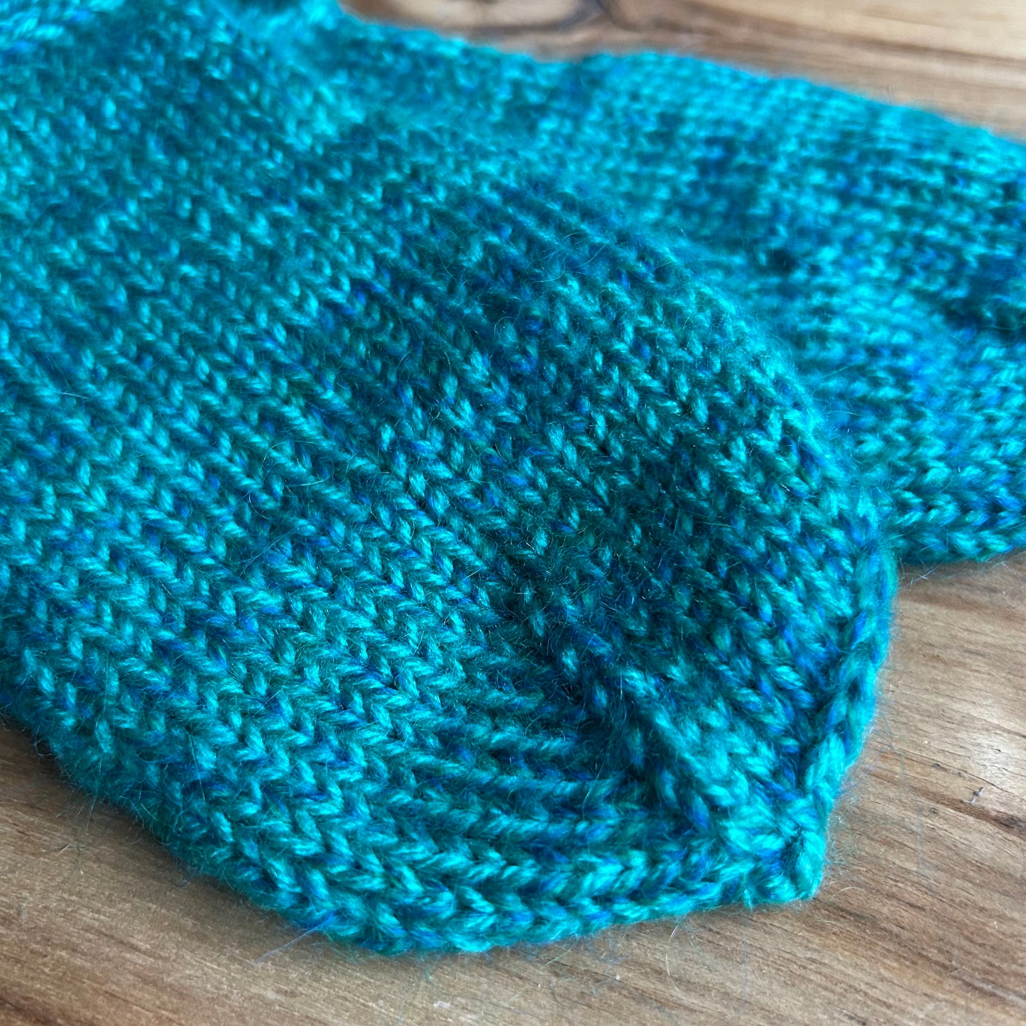 Adītas čības  zilganzaļā krāsā 36.-38.izm. (VEZI 41)