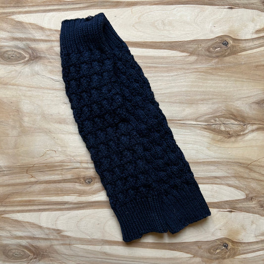 Melnas garas adītas melanža dzijas getras  ar rakstainu valnīti  (VEPA 136)