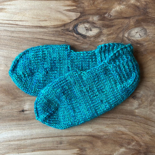 Adītas čības  zilganzaļā krāsā 36.-38.izm. (VEZI 41)