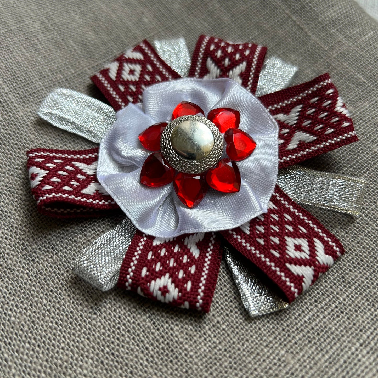 Latviska piespraude (ALMA 186)