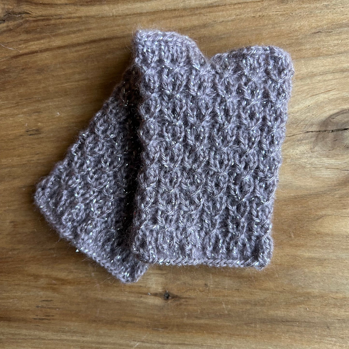 Adīti mauči brūni ar spīdīgu sudraba pavedienu  (VEZI 44)