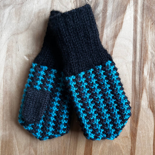 Adīti bērnu dūrainīši melnā un zilā krāsā (VEPA 163)