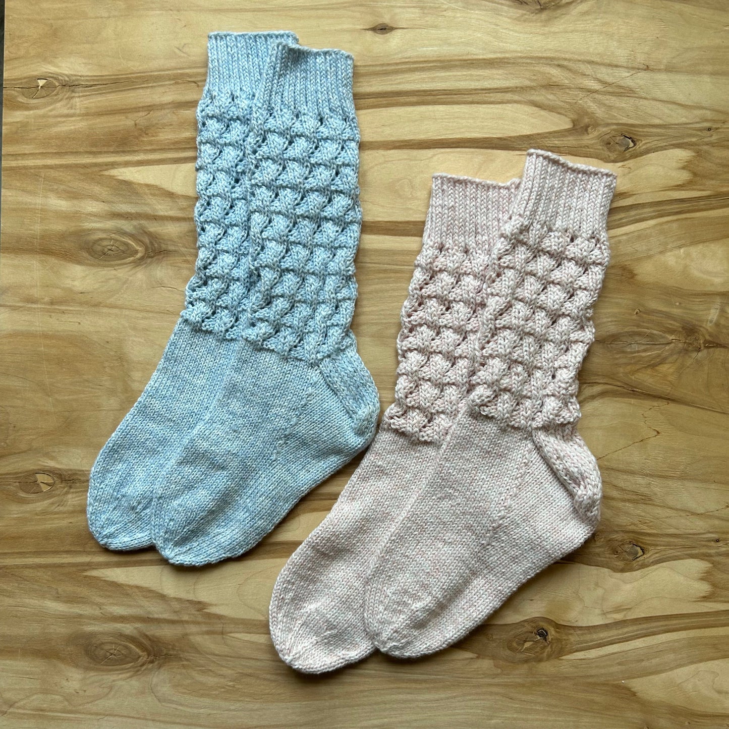 Maigi zilas garas adītas melanža dzijas vilnas zeķes ar rakstainu valnīti 38.-40.izm. (VEPA 135)