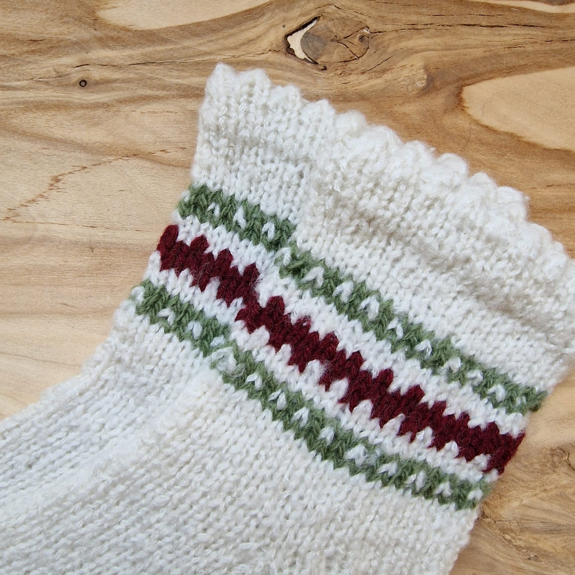 Deju zeķes bērniem ar bordo un sūnu zaļu rakstu 26.-28.izm. (INPO 86) - www.tiptip.lv 