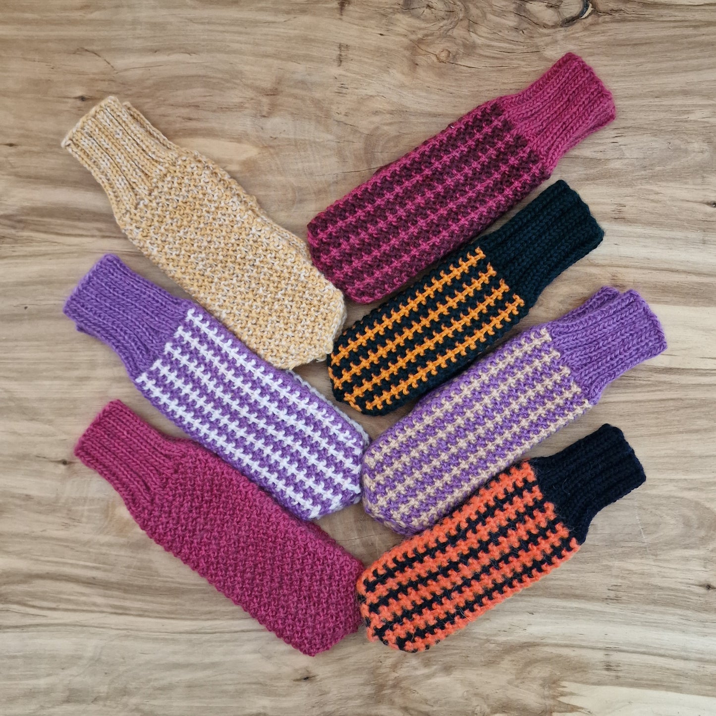 Divu rozā toņu vertikāli strīpoti dūraiņi (VEPA 117-1) - www.tiptip.lv 