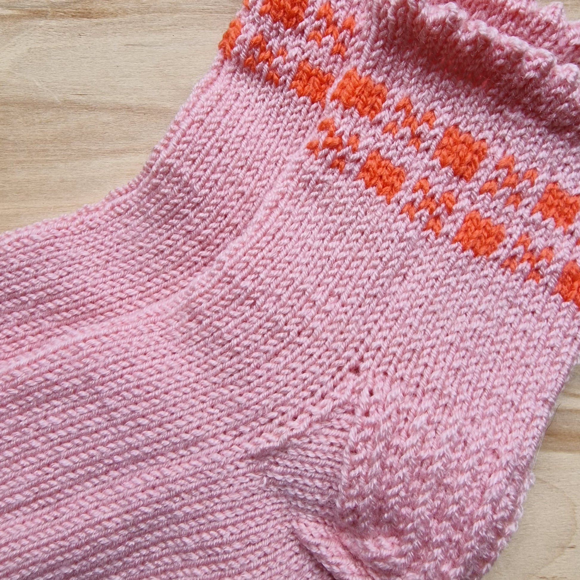 Divu rozā toņu vilnas zeķes 35.-37.izm. (VEZI 17) - www.tiptip.lv 