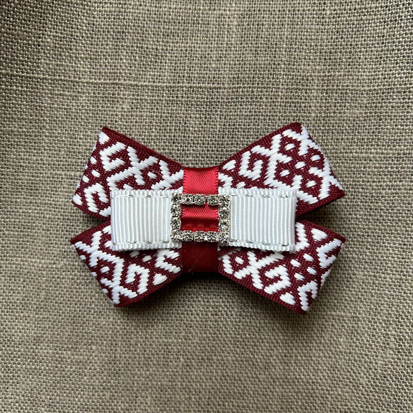 Latviska piespraude (AIPU 125)