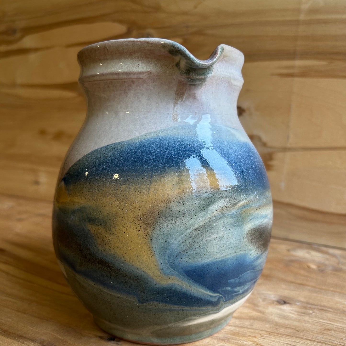 Māla krūka ar glazūras rakstu "Miglas rīts" (MASP 149)