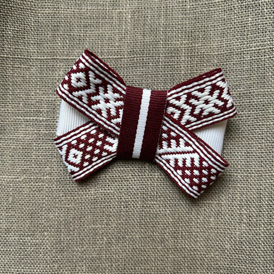 Latviska piespraude (AIPU 124)