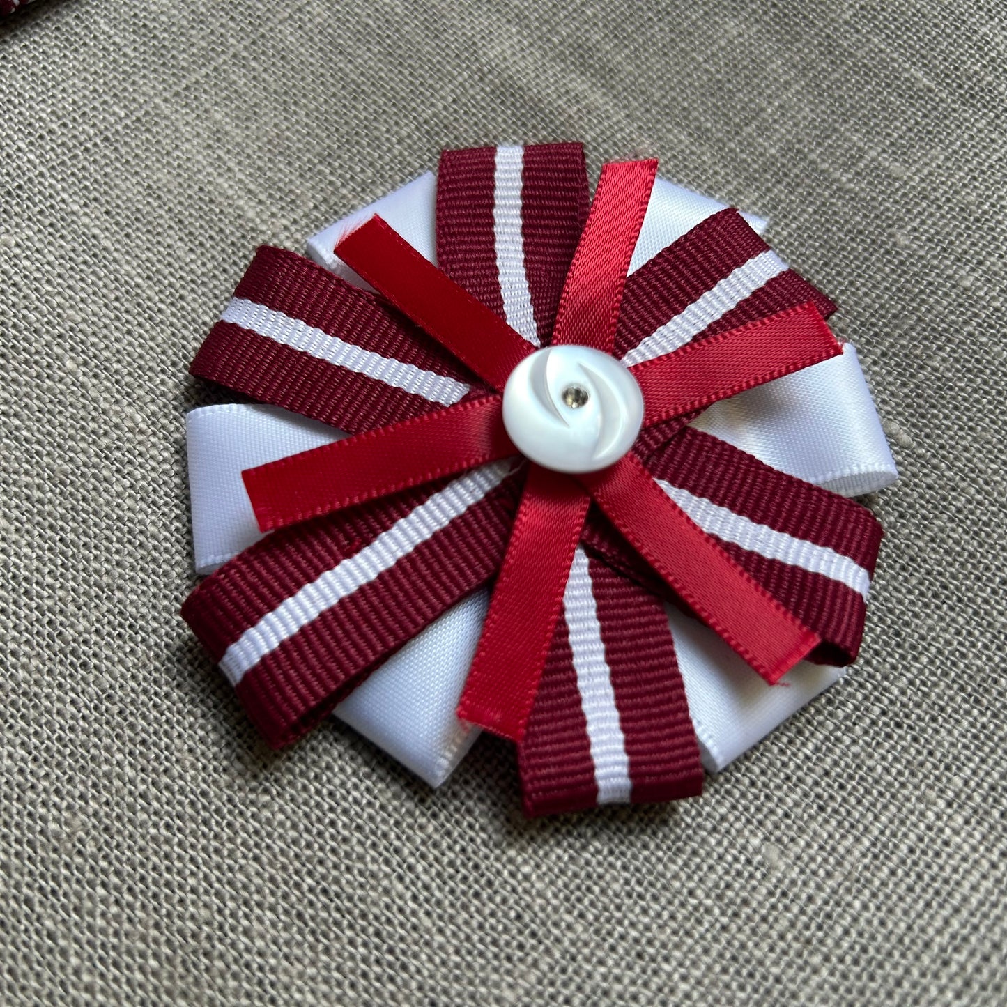 Latviska piespraude (ALMA 185)