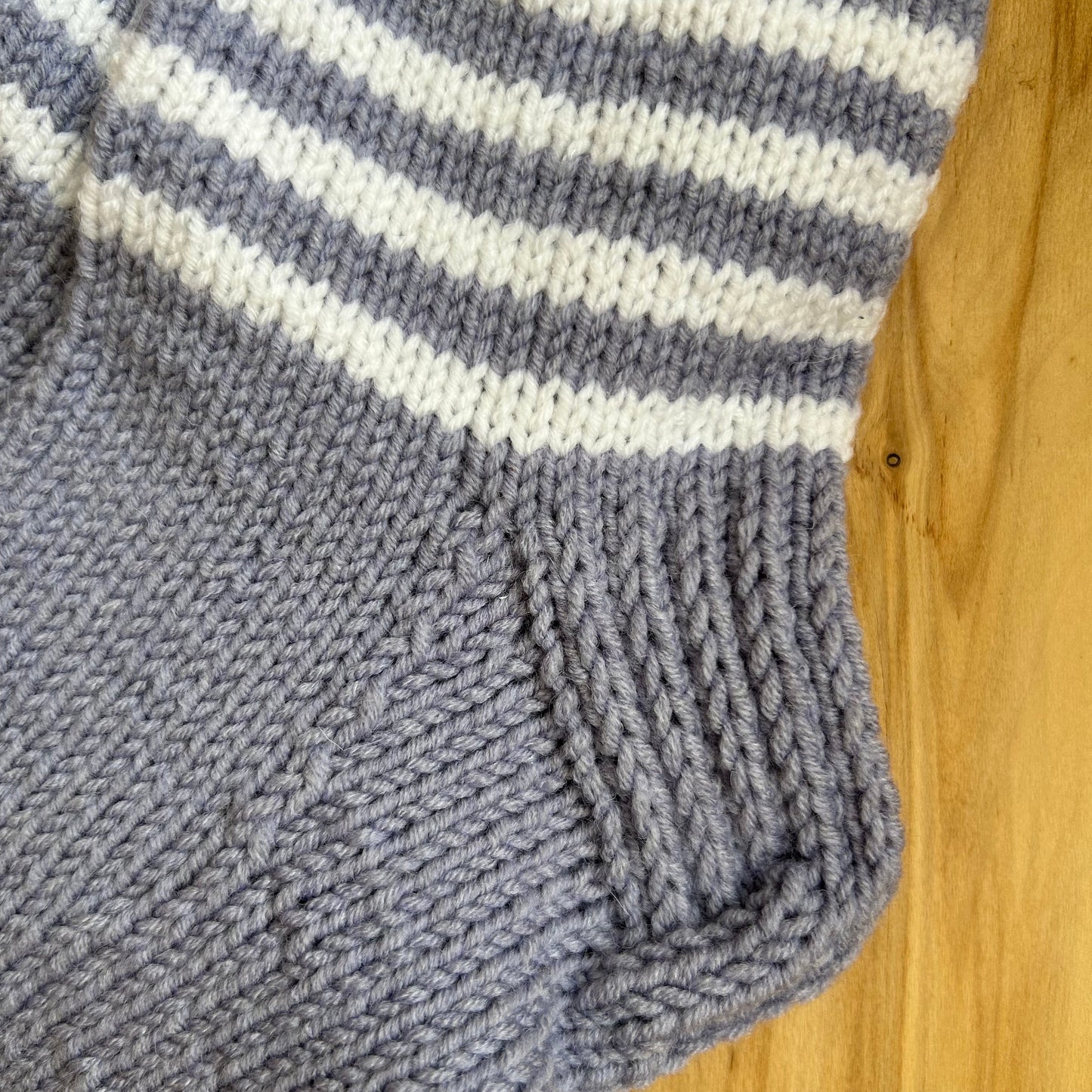 Rokām adītas siltās zeķes pelēkzilā krāsā 37.-39.izm. (INKU 34)