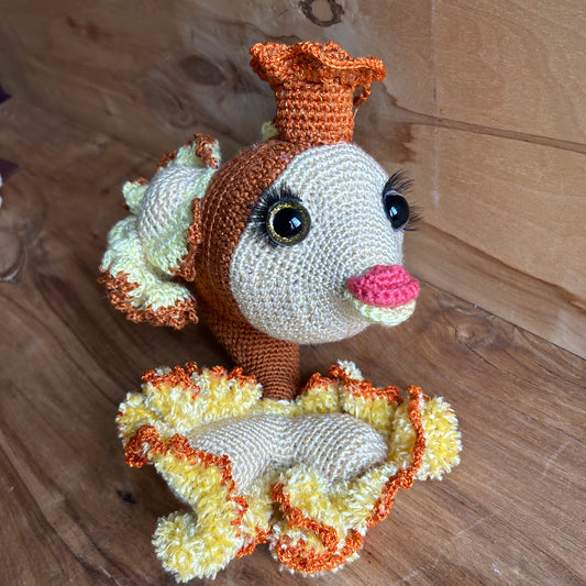 Tamborēta rotaļlieta bērniem/pieaugušajiem  Zelta zivtiņa (INBA 35)