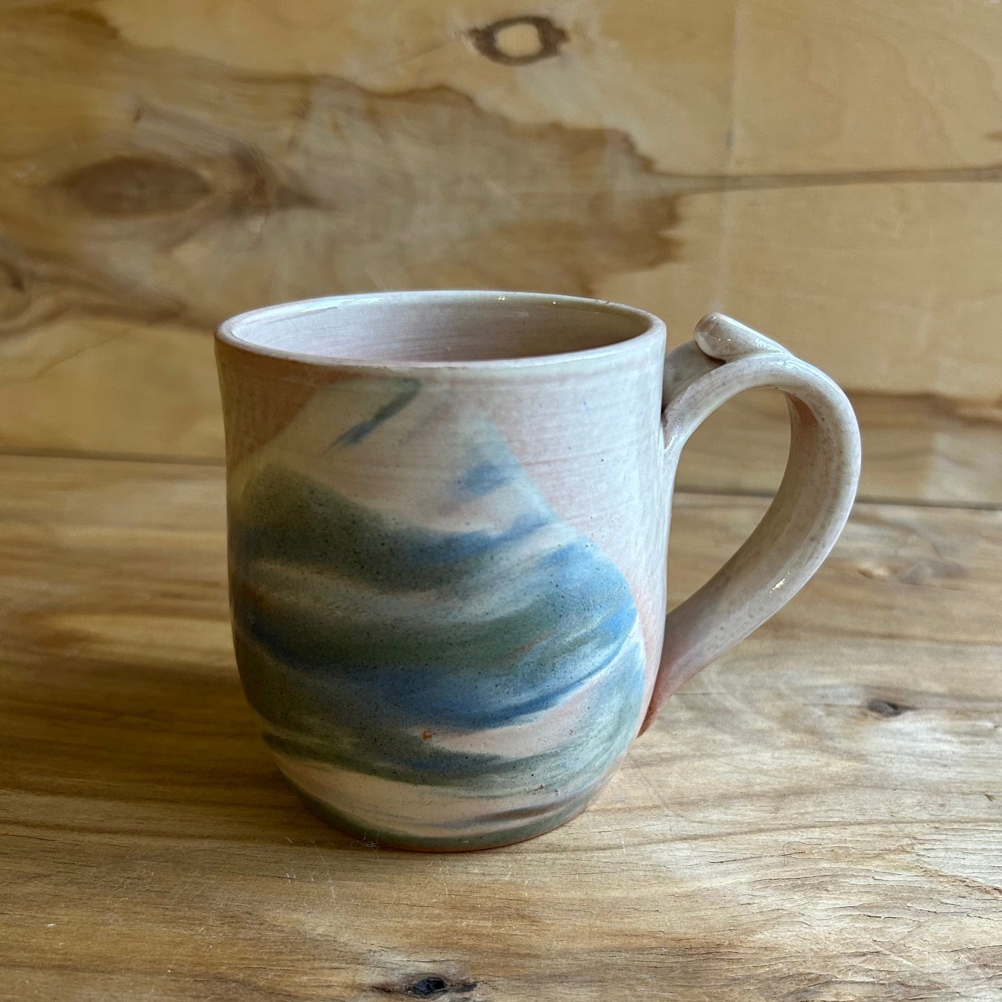 Māla krūze ar glazūras rakstu  (MASP 119)