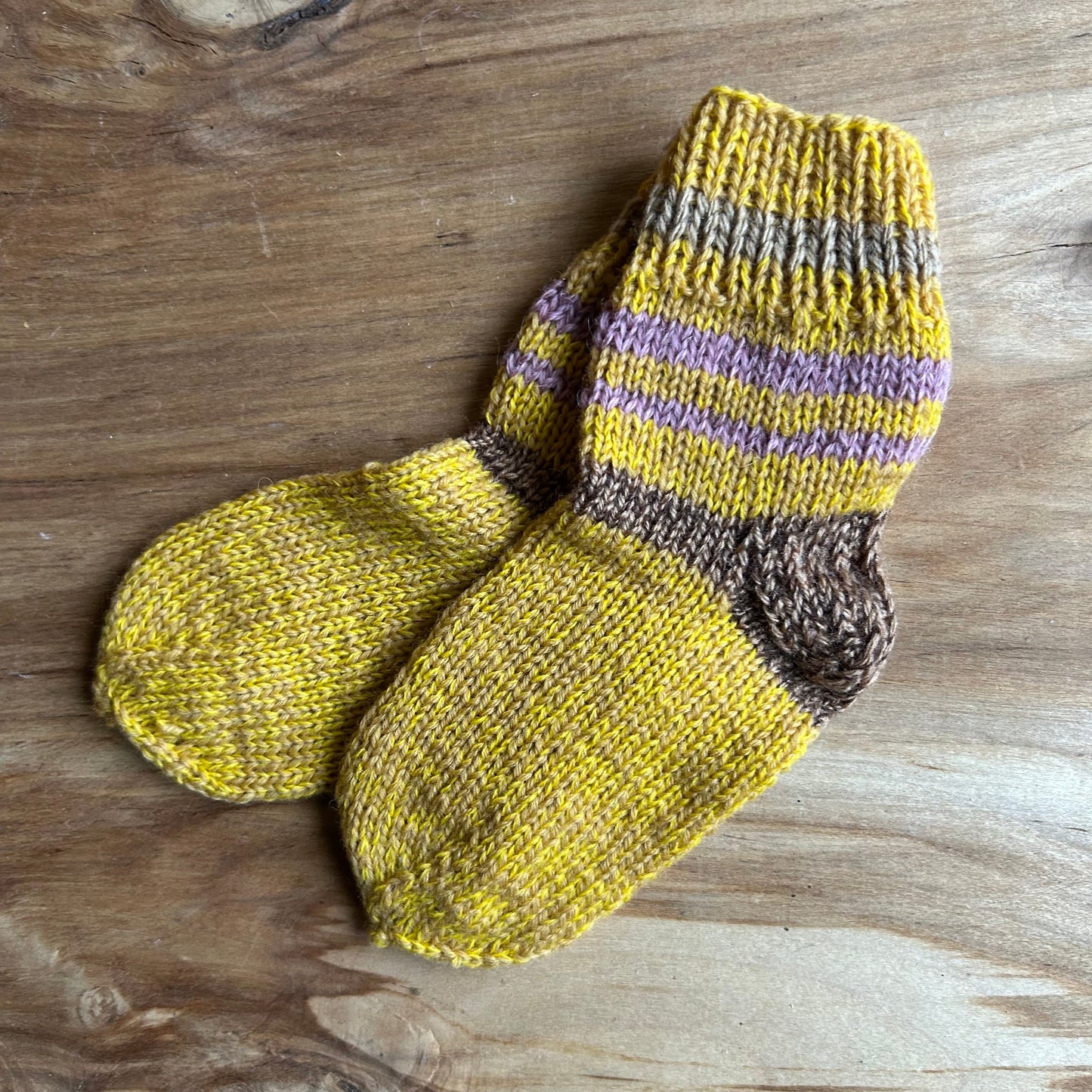 Sinepju dzeltenas vilnas zeķes bērniem 24.-26.izm. (VEZI 50)