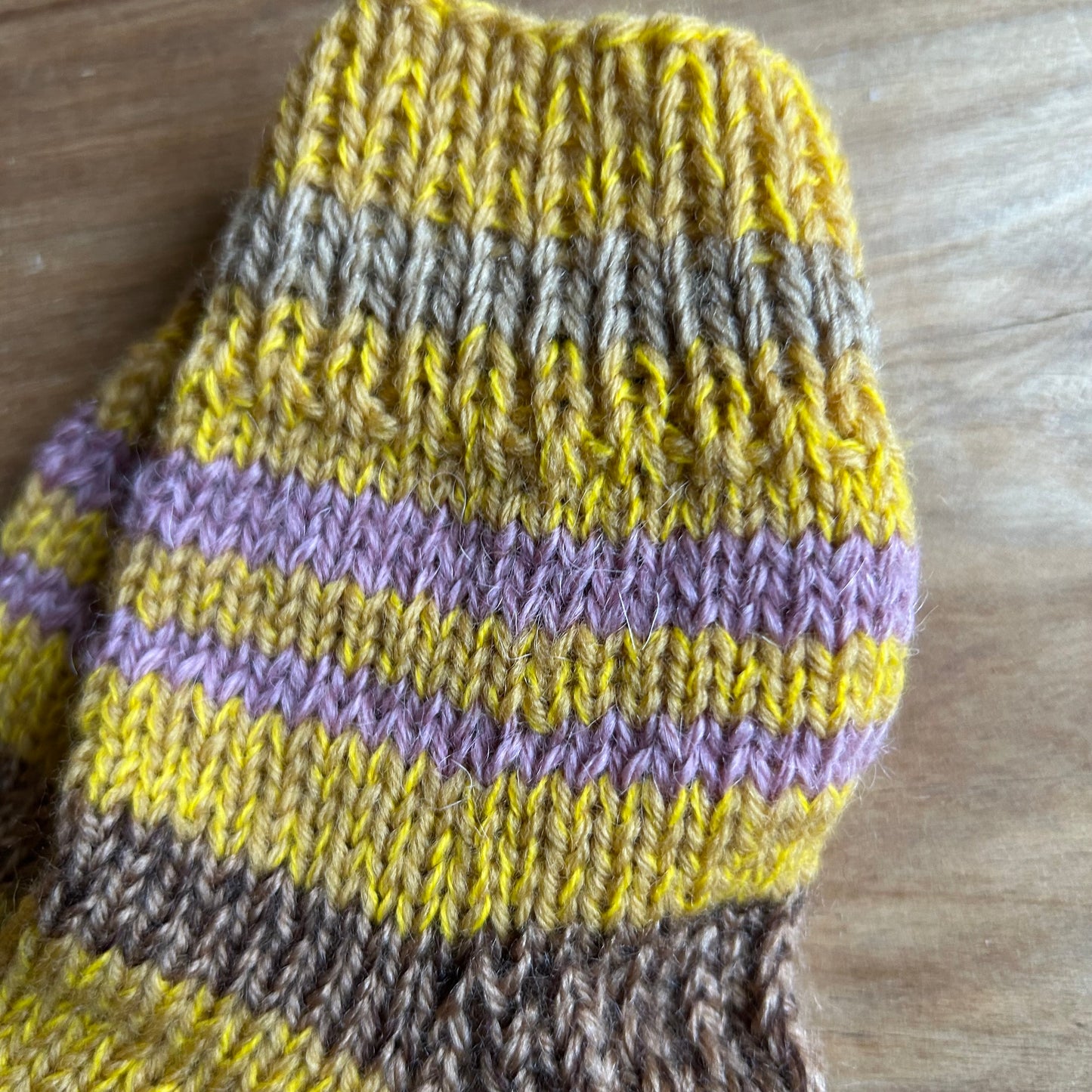 Sinepju dzeltenas vilnas zeķes bērniem 24.-26.izm. (VEZI 50)